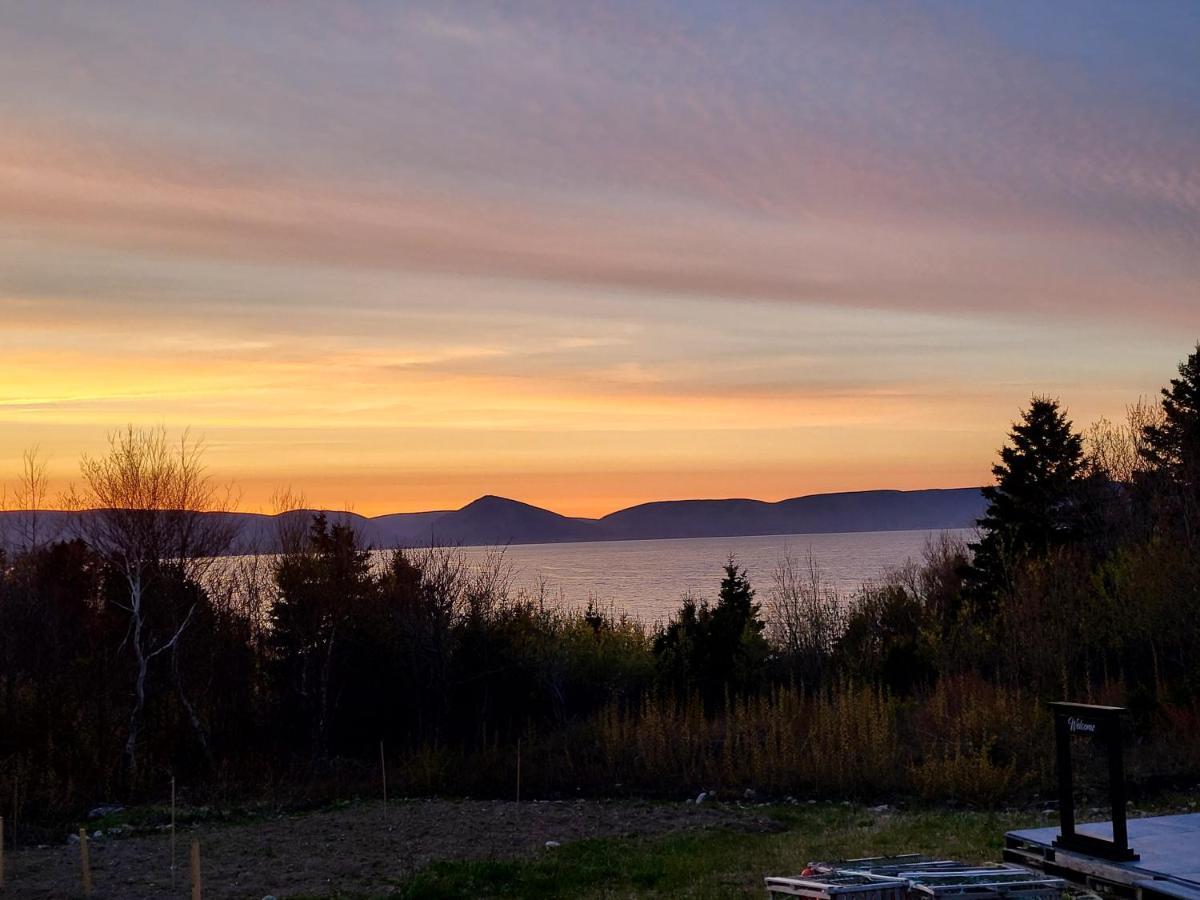 Moceanset Getaways-Beautiful Ocean, Mountain & Sunset Views, "Camping Experience" Dingwall Экстерьер фото